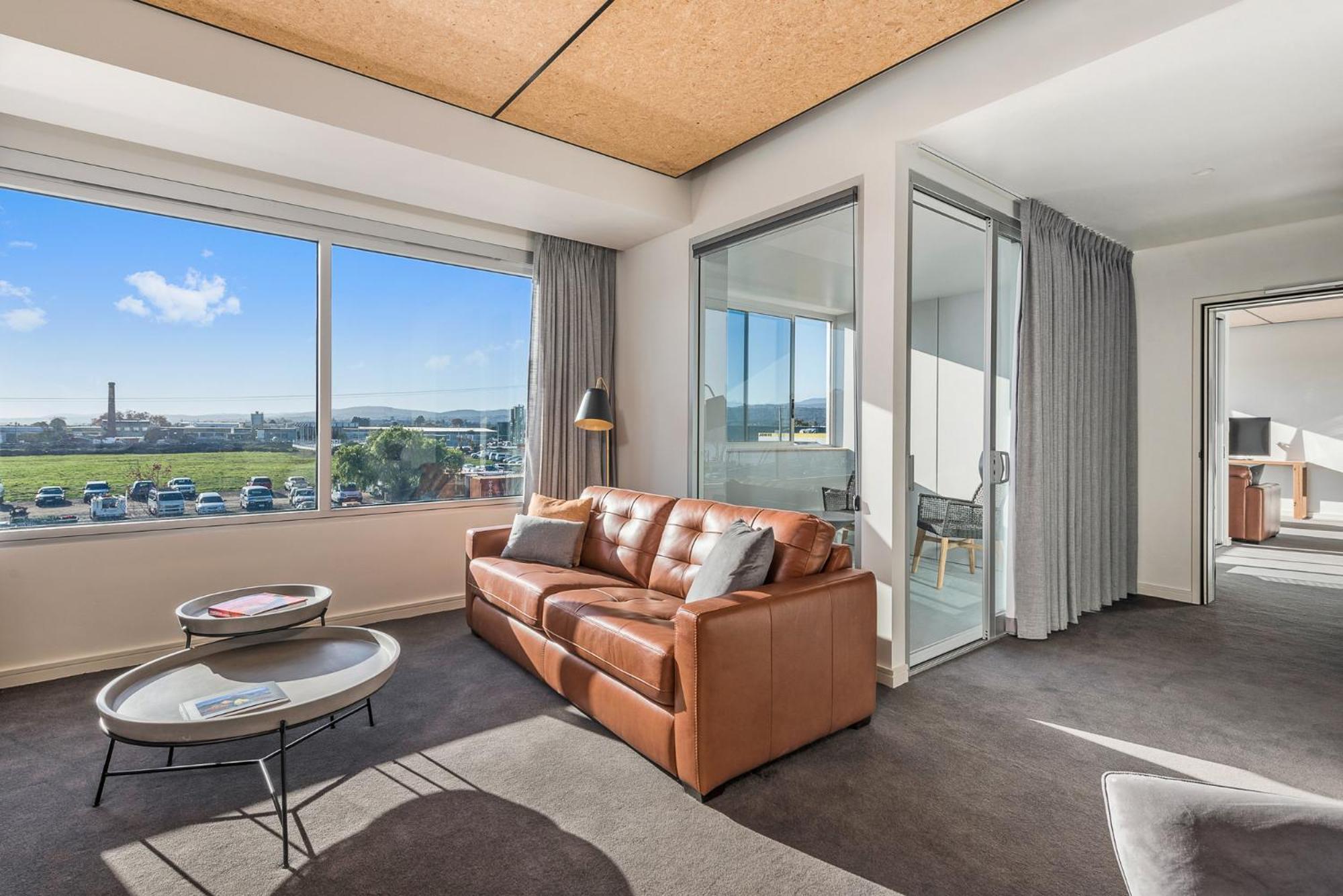 Hotel Peppers Silo Launceston Exterior foto Living room